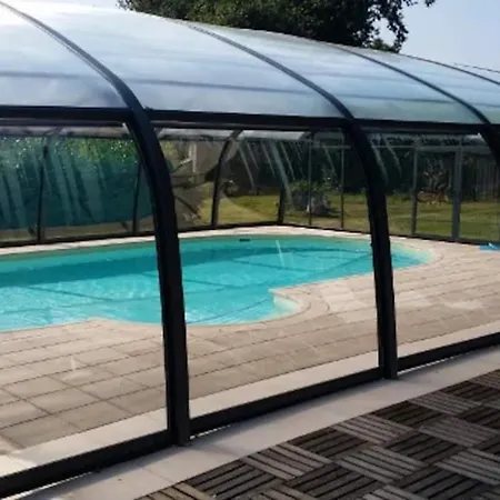 Grande Maison Avec Piscine Couverte Et Chauffee * Saint-Barthelemy (Morbihan)