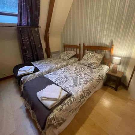 Grande Maison Avec Piscine Couverte Et Chauffee Holiday home *
