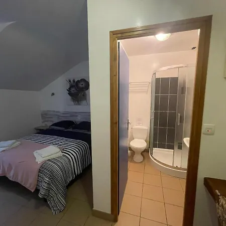 Grande Maison Avec Piscine Couverte Et Chauffee Holiday home